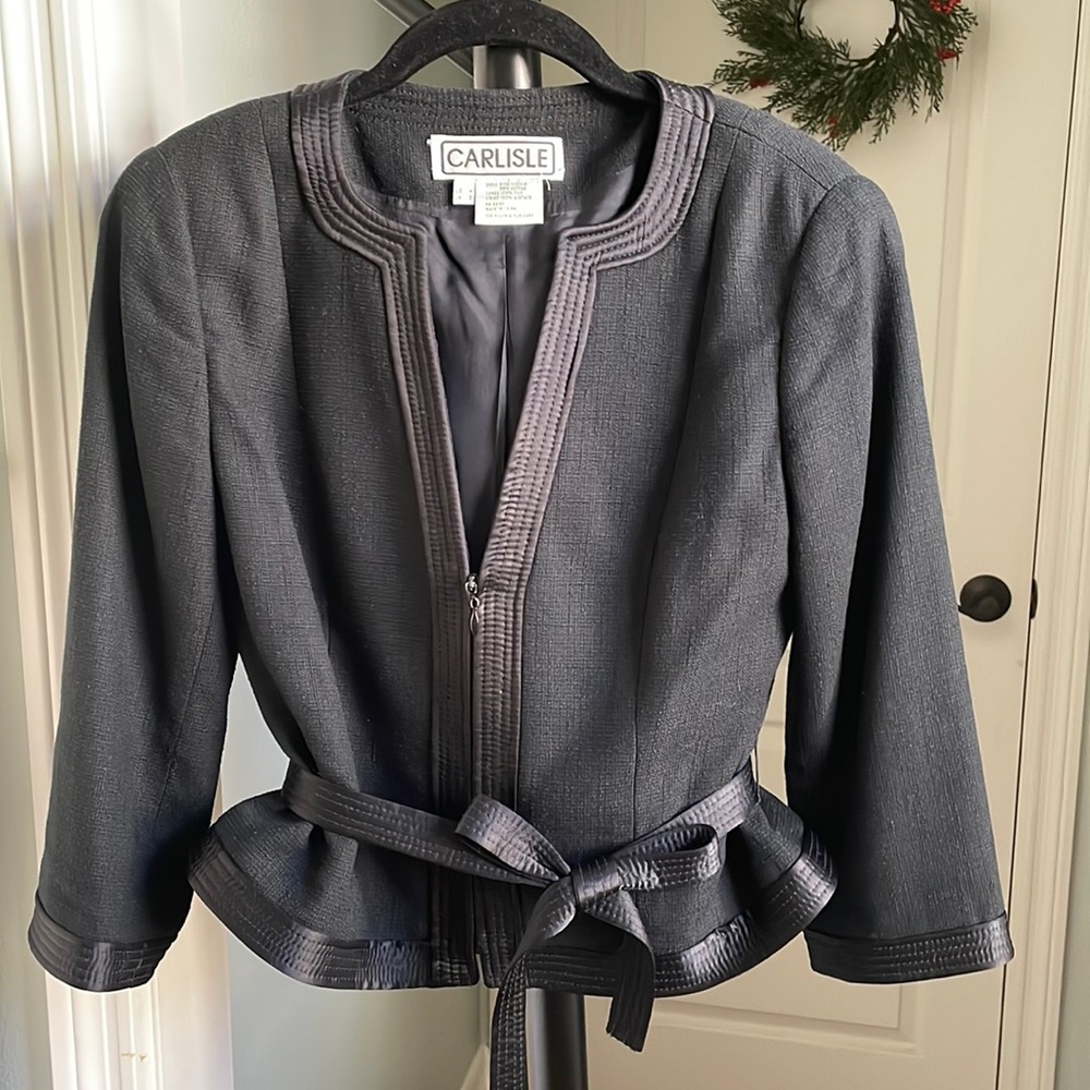 Deep V short zipper jacket with belt tie -excellent condition and quality